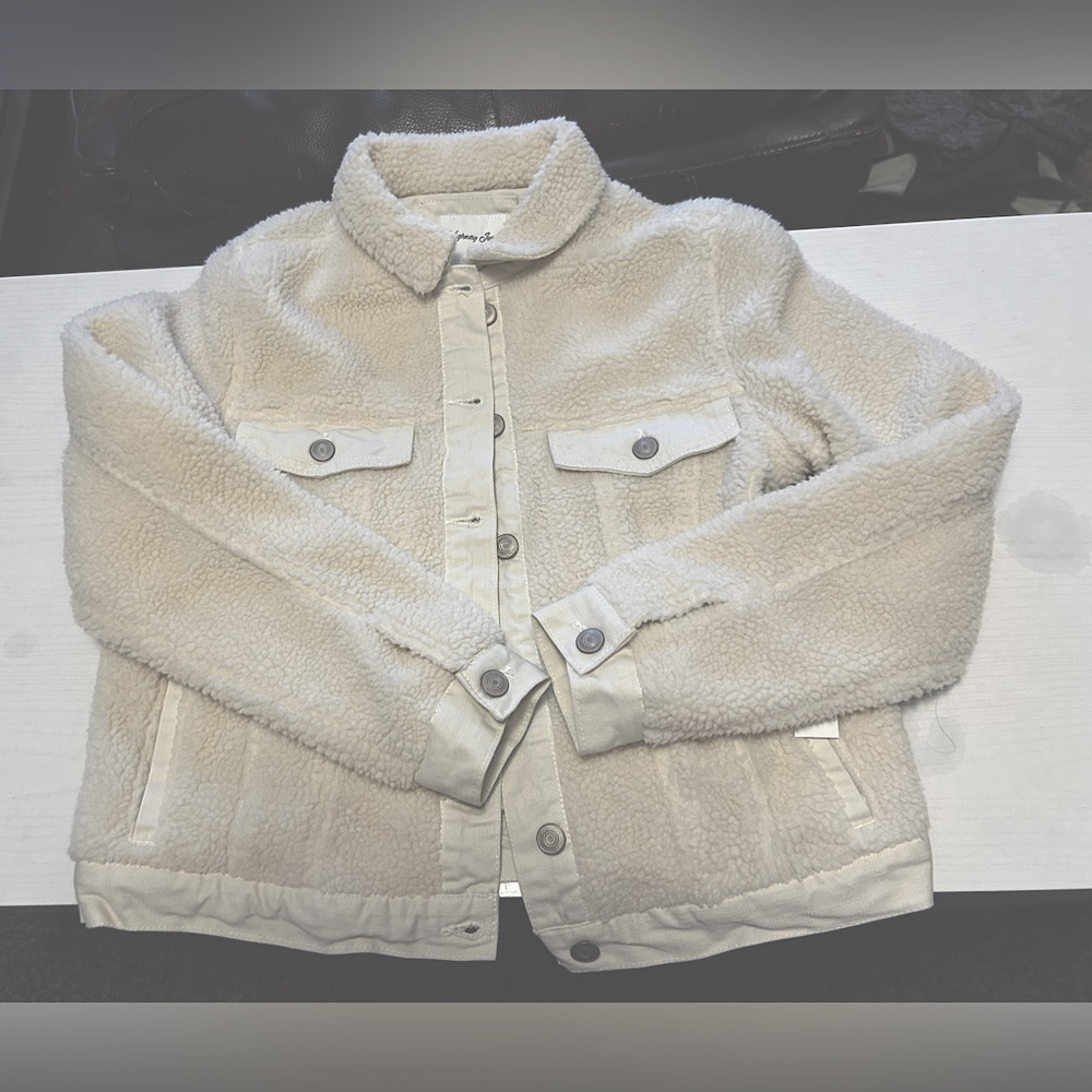Wool Shacket with leather pockets
